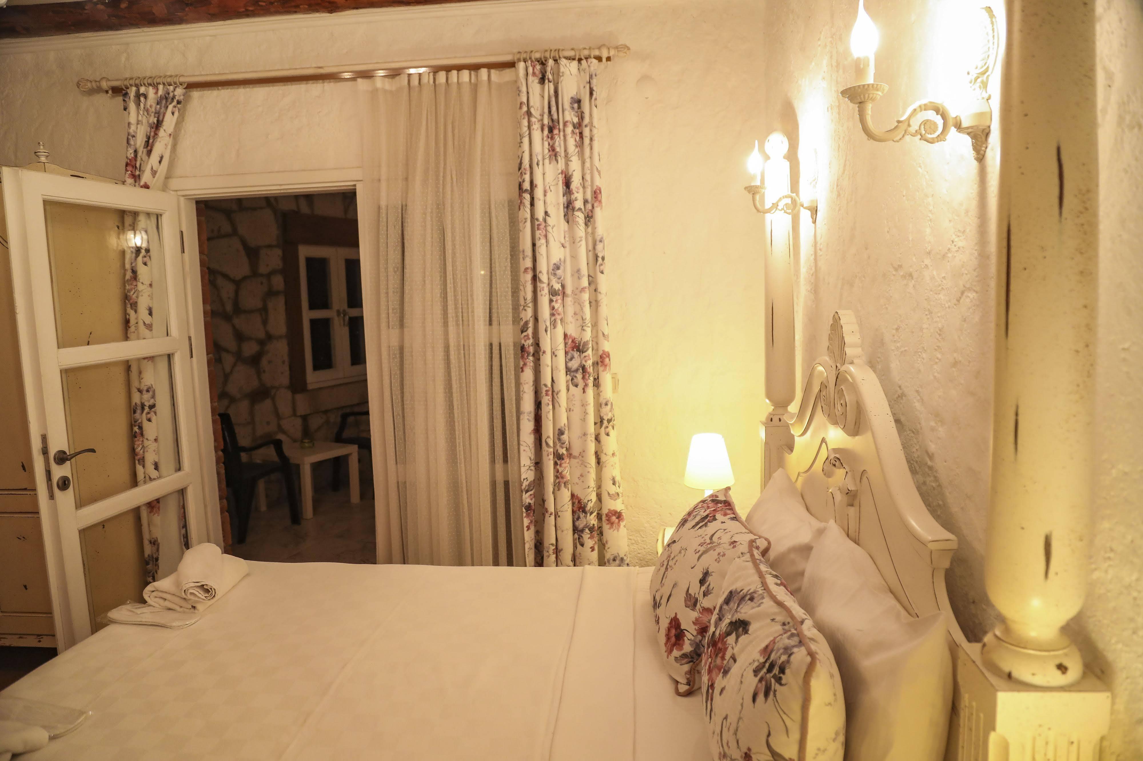 Sari Gelin Alacati Hotel Esterno foto