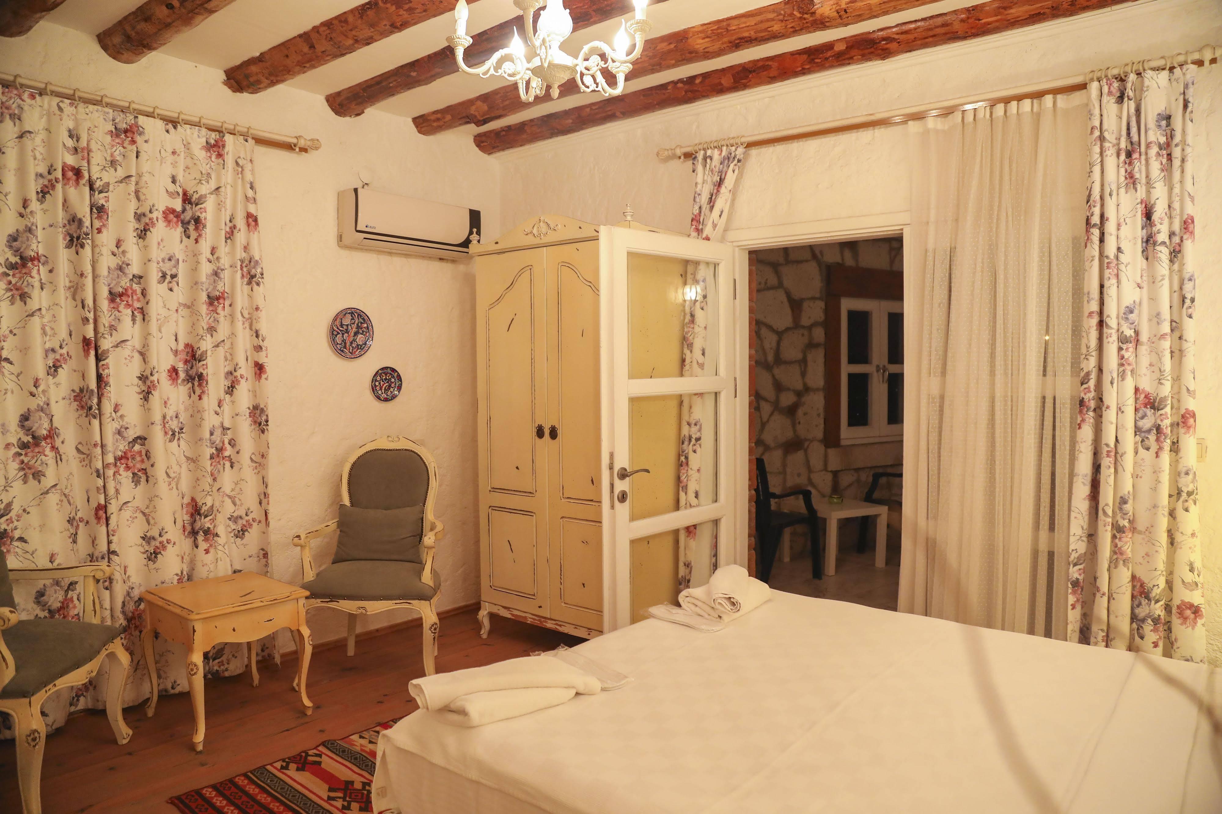 Sari Gelin Alacati Hotel Esterno foto