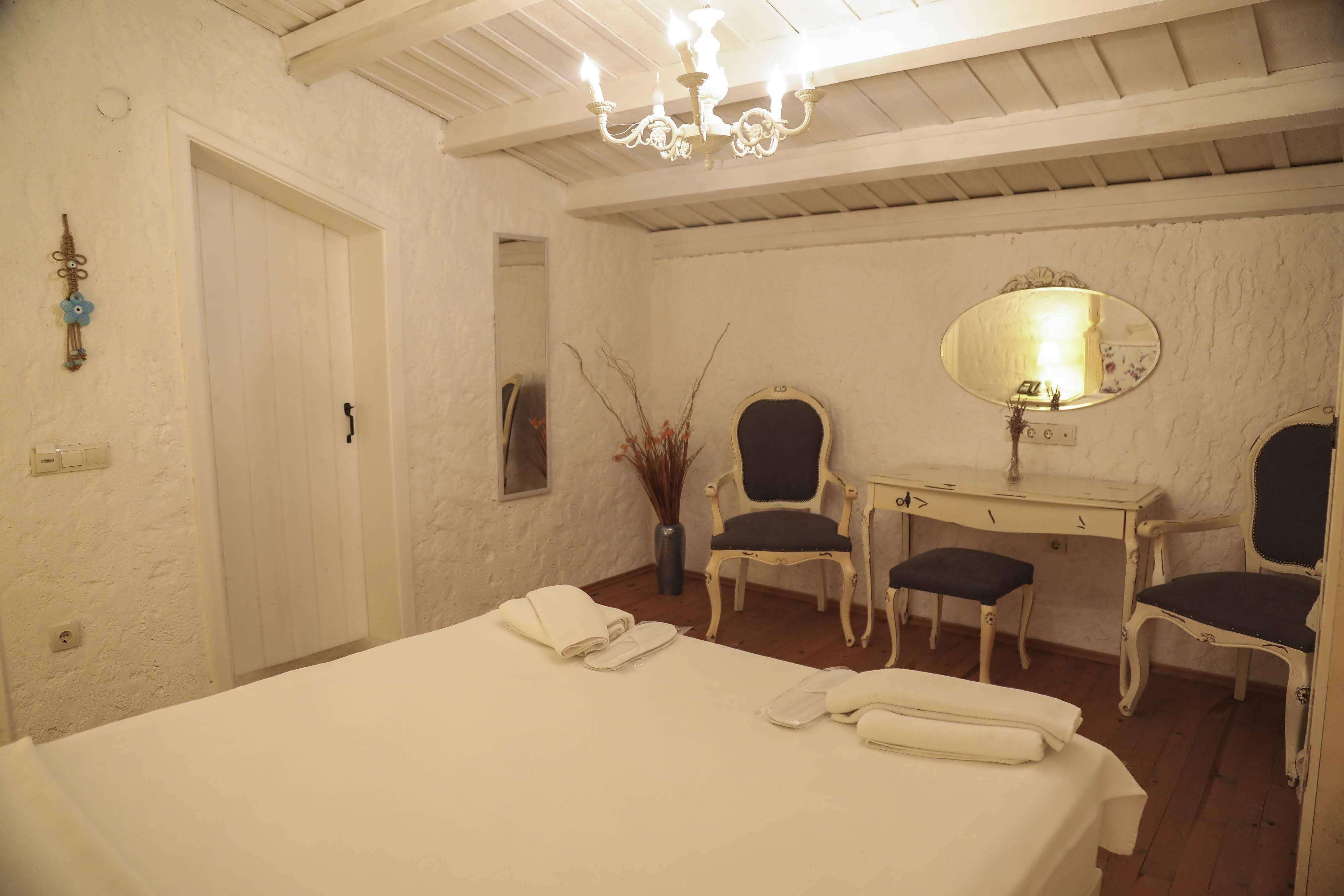 Sari Gelin Alacati Hotel Esterno foto