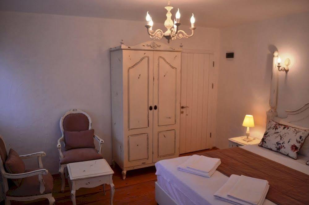 Sari Gelin Alacati Hotel Esterno foto