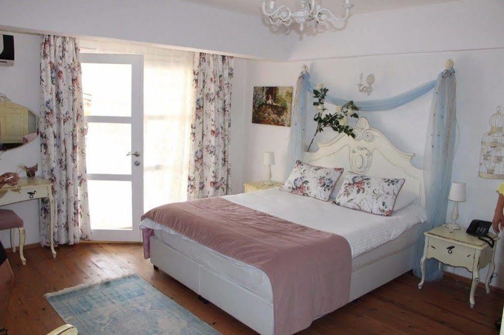 Sari Gelin Alacati Hotel Esterno foto